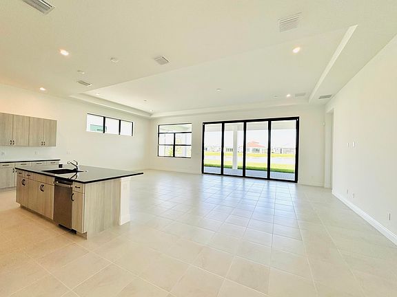 3rd image of 8294 SW Norgia Way