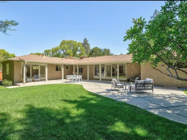 681 Cuesta Dr, Los Altos, CA 94024