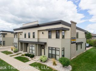 75 Dawes St APT A, Oshkosh, WI 54901