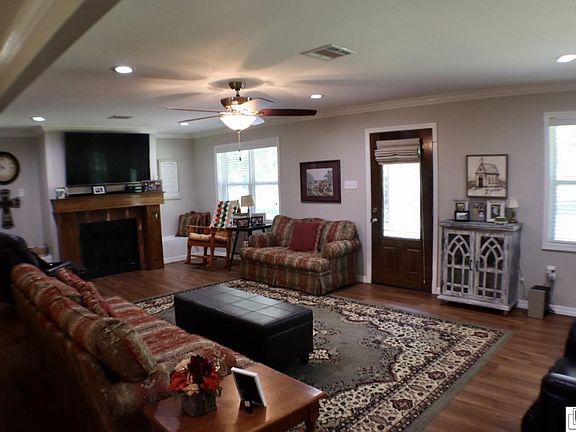 4th image of 112 Pecan Dr