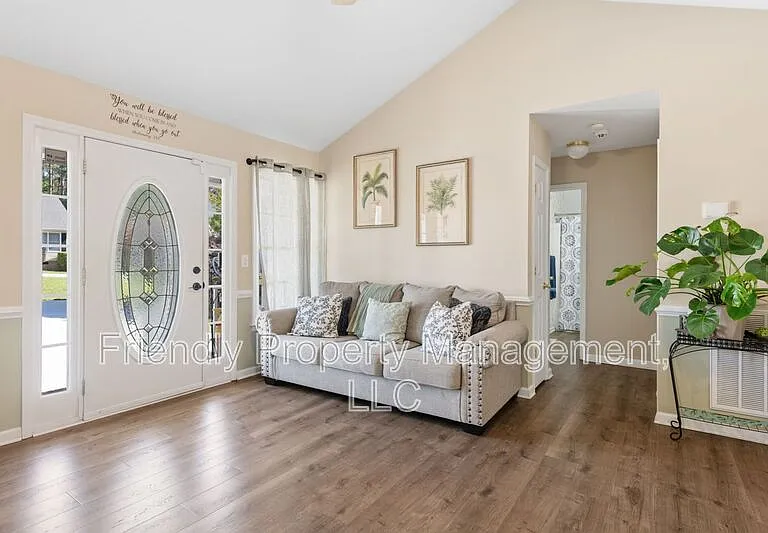 1608 Rogers Pointe Ln — Photo 4