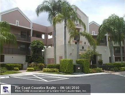 1st image of 7202 Fairfax Dr #102