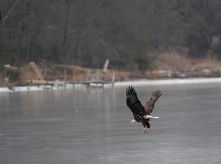 840 Sue Grove Rd, Baltimore, MD 21221