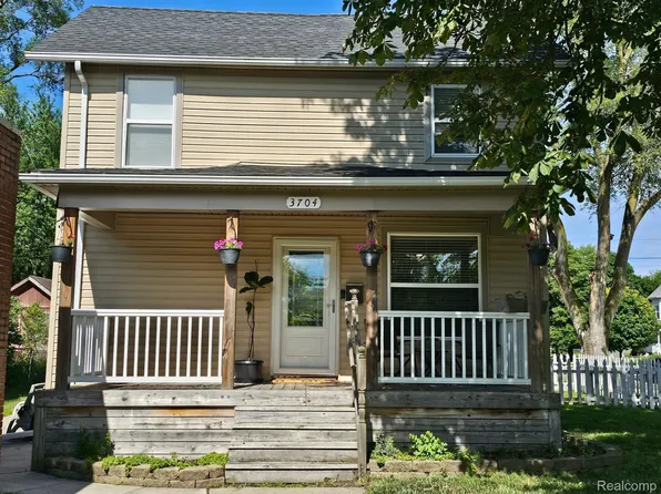 3704 3rd St, Wyandotte, MI 48192