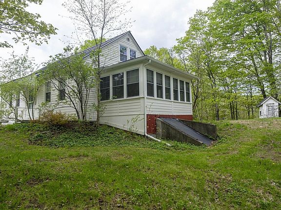 3rd image of 8913 County Road