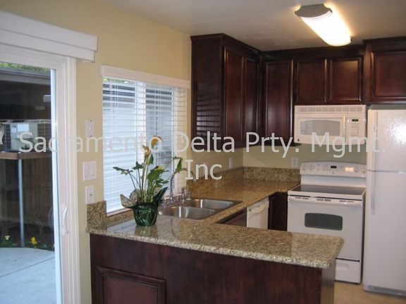 4th image of 8864 La Riviera Dr Unit C