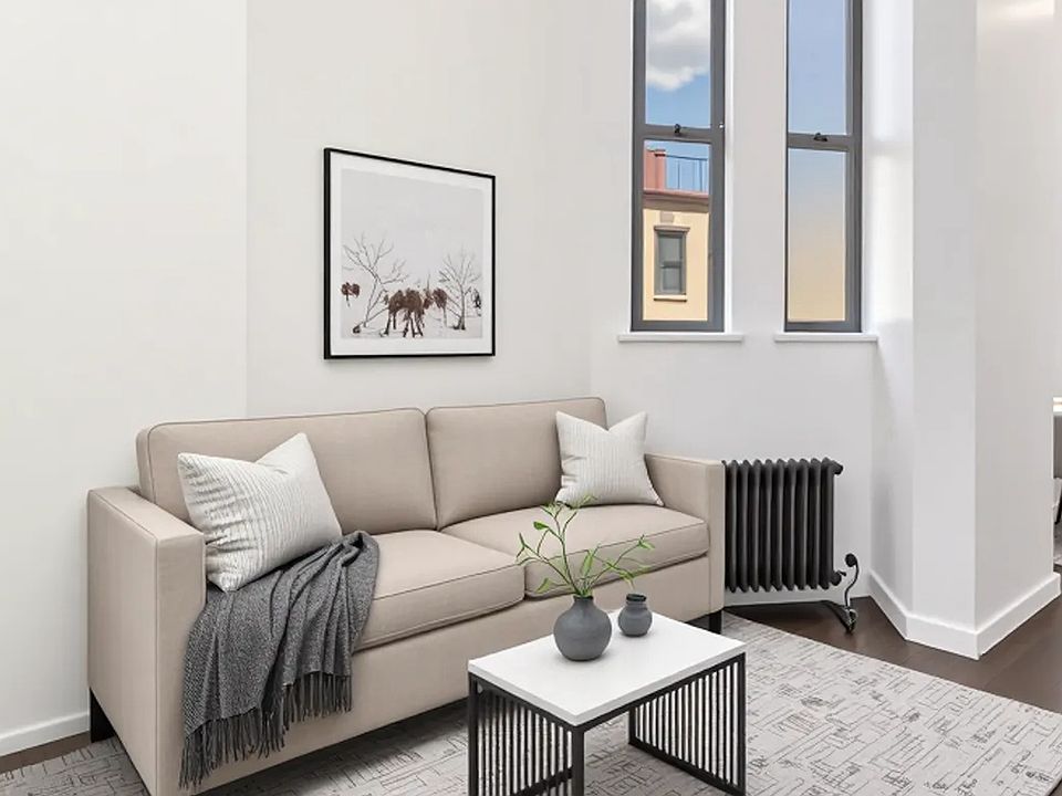 1st image of 551 Hudson St APT 18