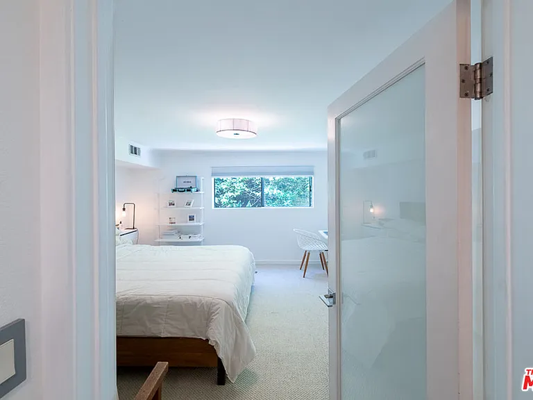 1230 Horn Ave #521 — Photo 13