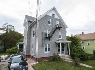 60 Pleasant St, Lincoln, RI 02865
