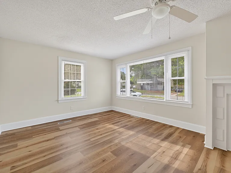 2813 Jackson Dr — Photo 39