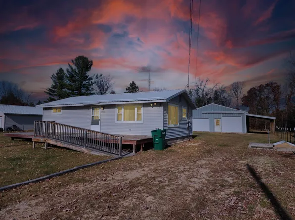 2111 Timberlane Rd, Harrison, MI 48625