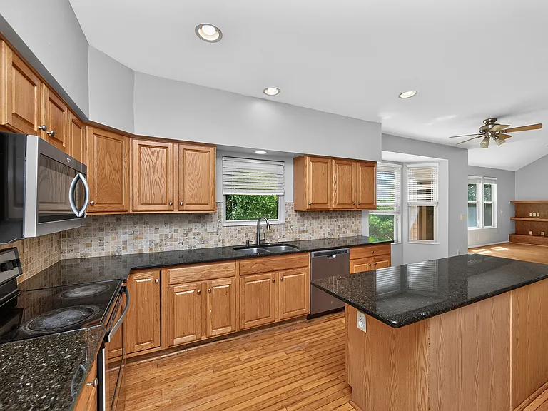 12130 Crestfield Ct — Photo 20