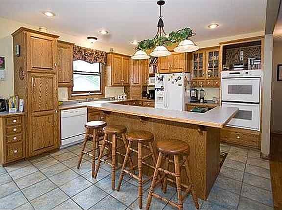 3rd image of 6595 132nd Ave NE