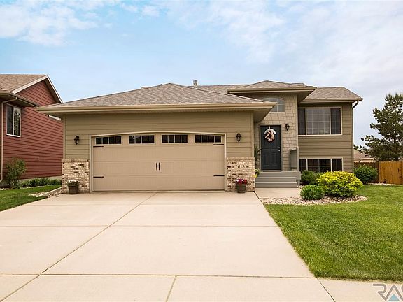 2nd image of 7613 W Grinnell Cir