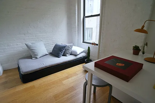 Rented by Bold New York | media 12