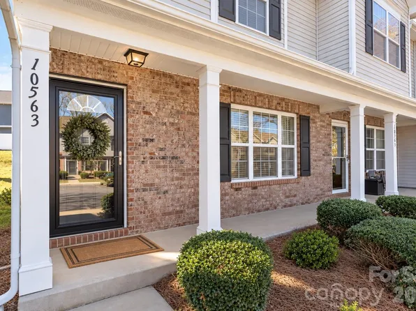 10563 Stoneacre Ct, Pineville, NC 28134