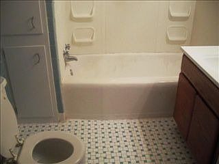 4th image of 3203 Vernon Ave