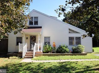 307 Spring Ave, Croydon, PA 19021