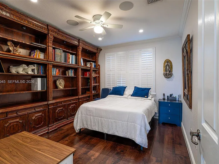 15253 SW 40th St — Photo 32