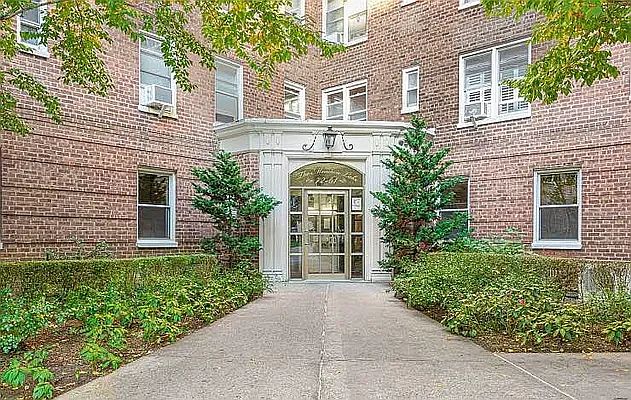 1st image of 72-61 113th St APT 4U