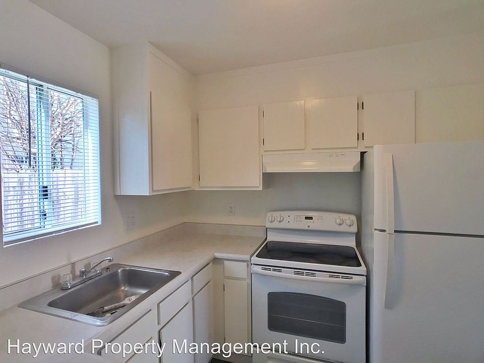 1st image of 22435 Princeton St APT 3
