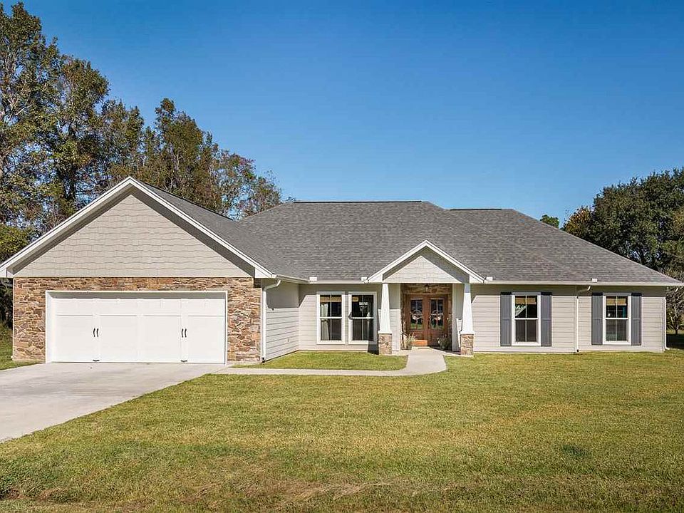 1st image of 107 Twin Pines Ln