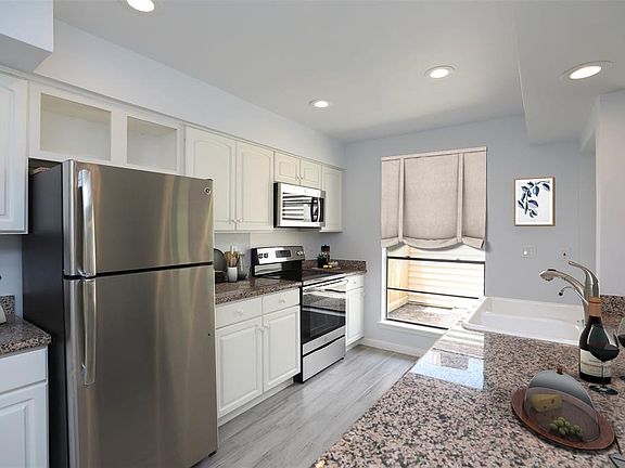 2nd image of 2504 Bering Dr