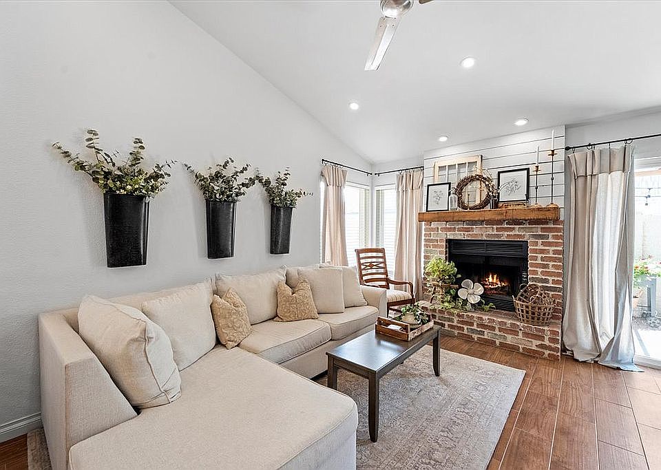 1st image of 3509 E Le Marche Ave