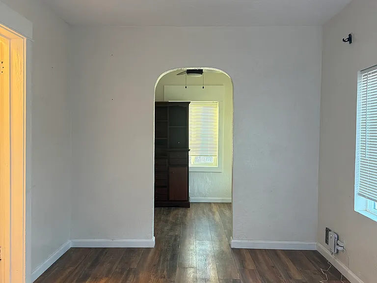 1131 E Linden St #2 — Photo 4