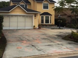 208 Sandalwood Dr, Kissimmee, FL 34743