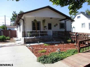 1935 13th St, Gering, NE 69341