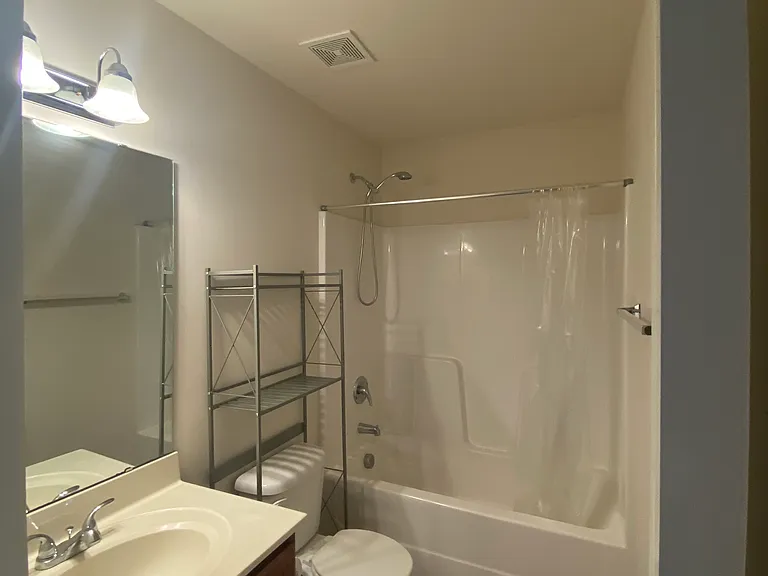 2nd Bathroom