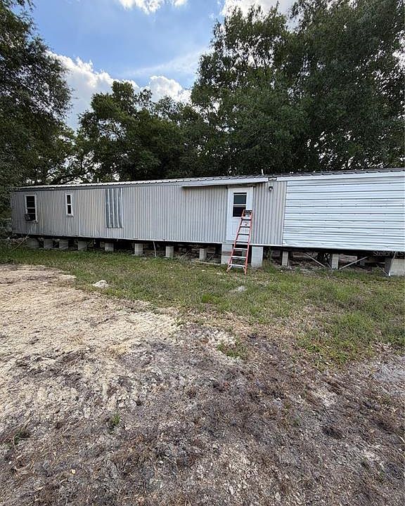 1st image of 1059 NE Sugar Babe Rd