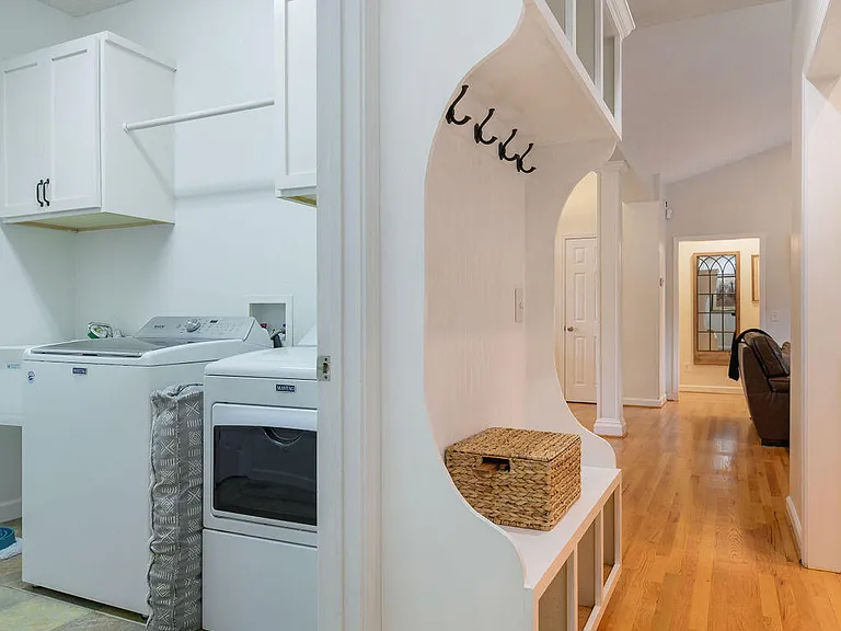 35 Bedford Cir — Photo 13