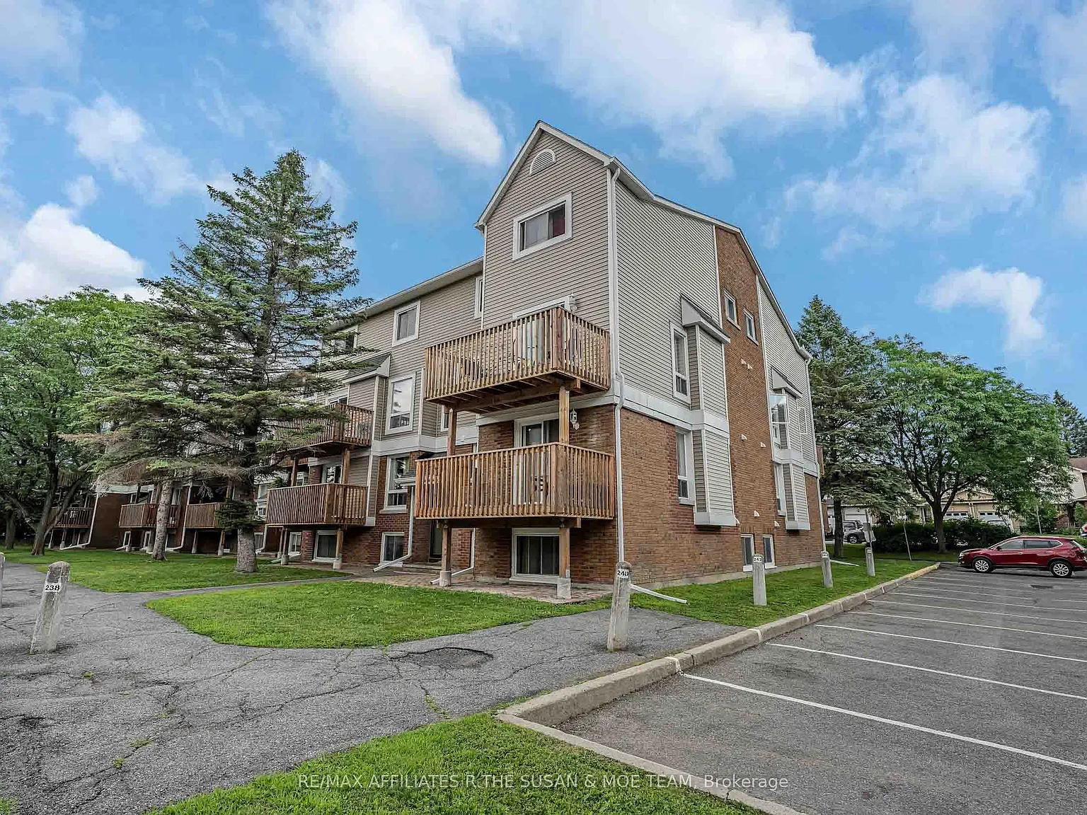 2 bed, $2,300 — Photo 3
