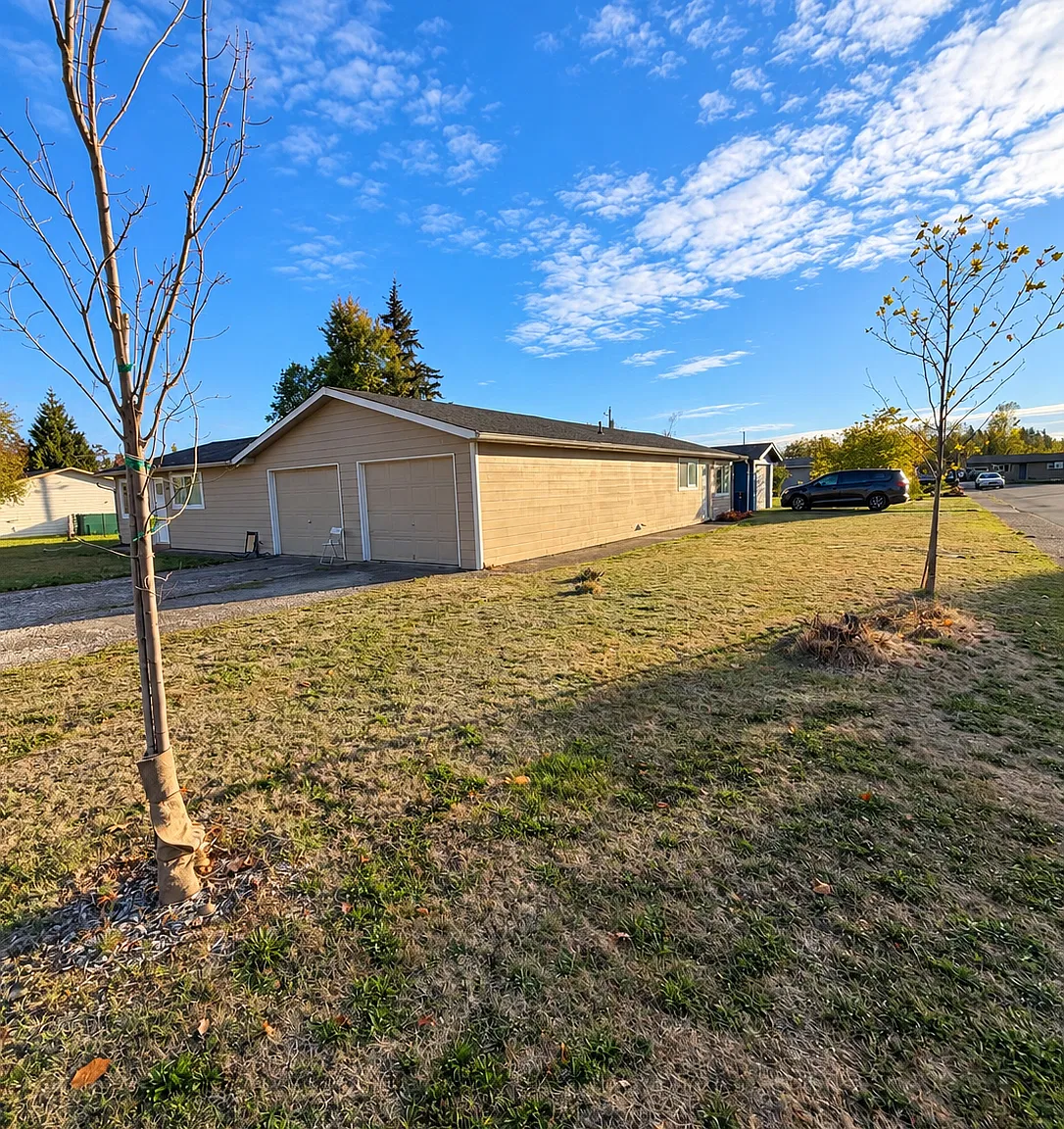 850 N 4th St. / 395 Dianne Ct. - 395 Dianne — Photo 2