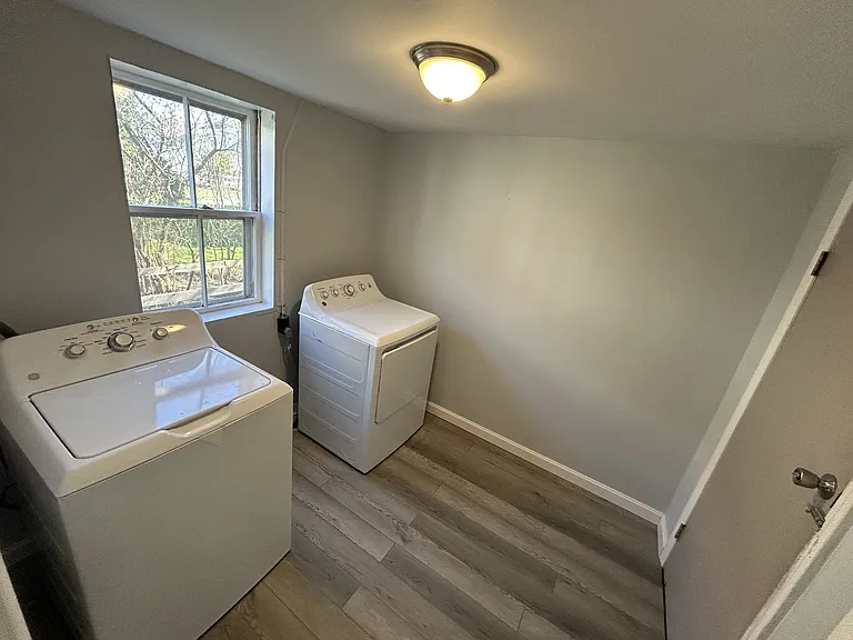 85 Parkview Ave #1 — Photo 5