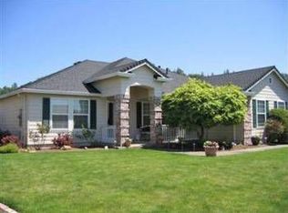 397 Robert Trent Jones Blvd, Eagle Point, OR 97524