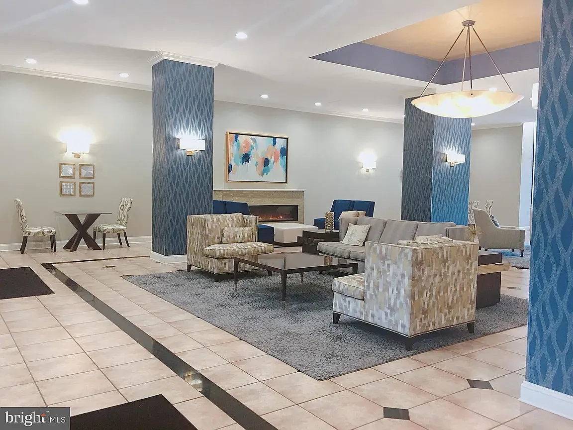 1 bed, 1.5 bath, 850 sqft, $2,400 — Photo 4