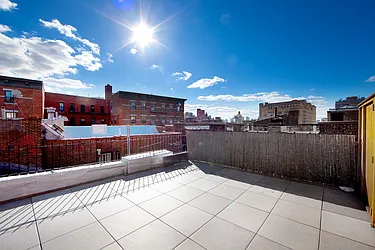 Rented by R New York