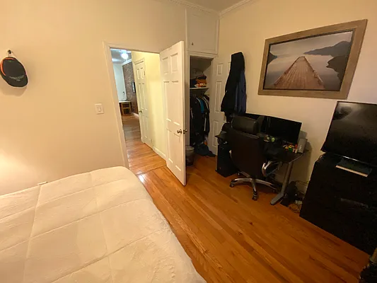 Rented by Voro New York | media 66