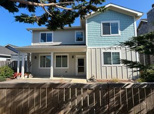 710 Seabird Dr, Bandon, OR 97411