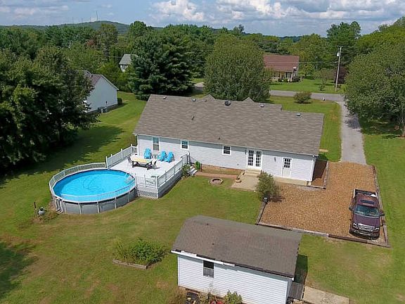 5th image of 1622 Windy Meadows Dr