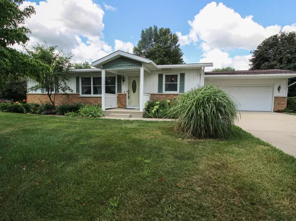 246 S Nottawa St, Mendon, MI 49072