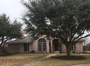 119 E Clubview Cir, Murphy, TX 75094