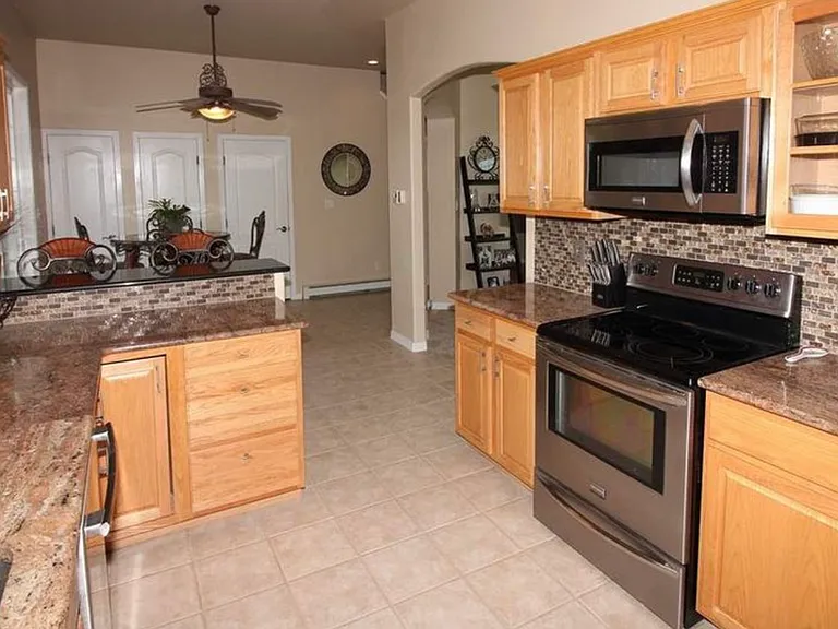 2252 Pine Terrace Ct — Photo 8