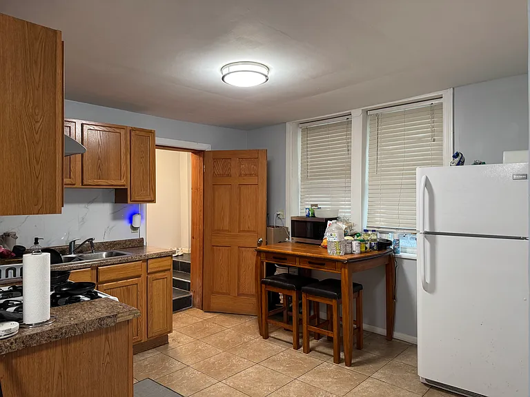 2616 S Hillock Ave #BASEMENT — Photo 23
