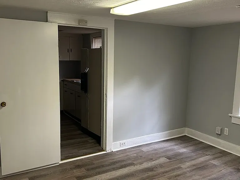 3303 Cherokee Ave — Photo 5