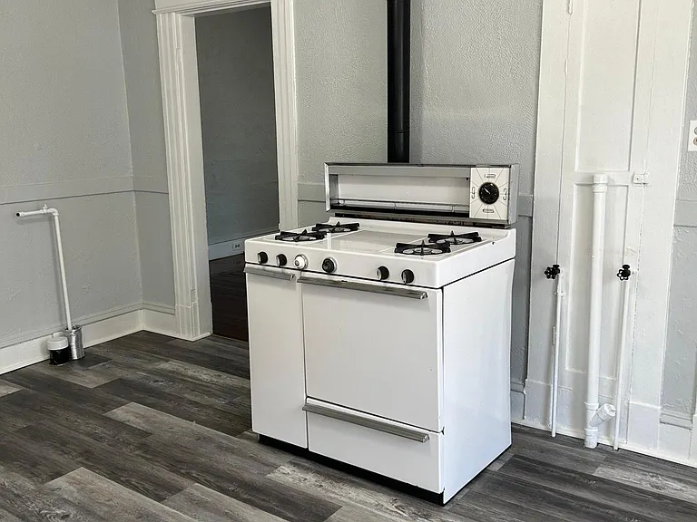 34 Rivers Ave #1 — Photo 3