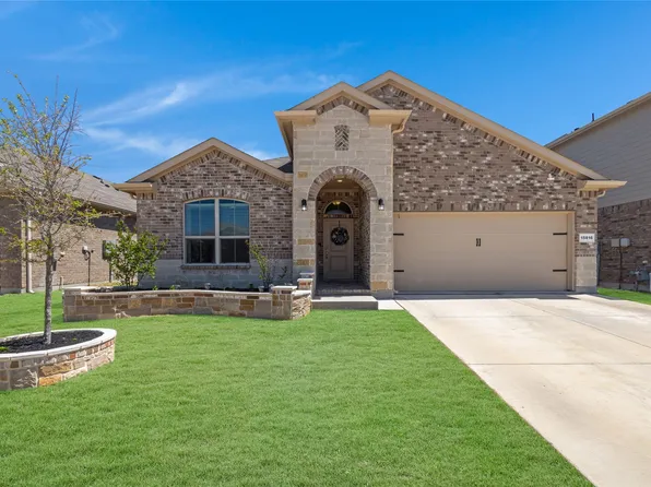15816 Caballero Dr, Justin, TX 76247